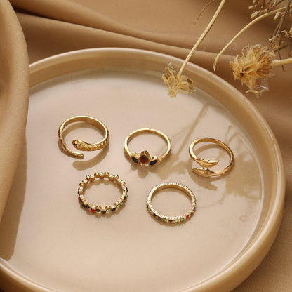 Anillo clásico con encanto atemporal