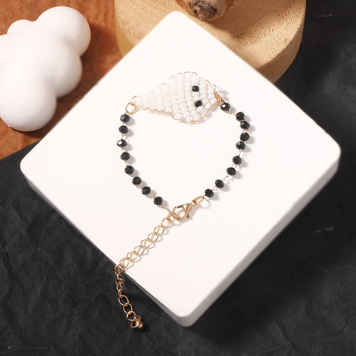 Pulsera artesanal delicado