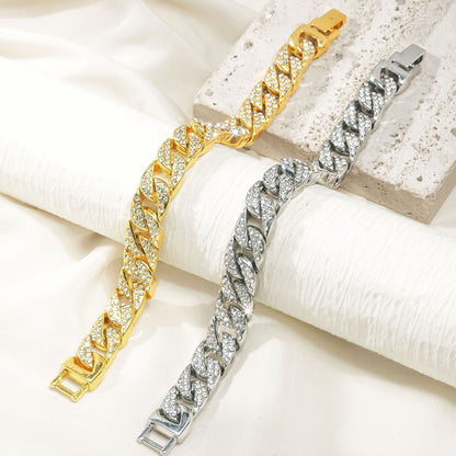 Pulsera clásico con encanto atemporal