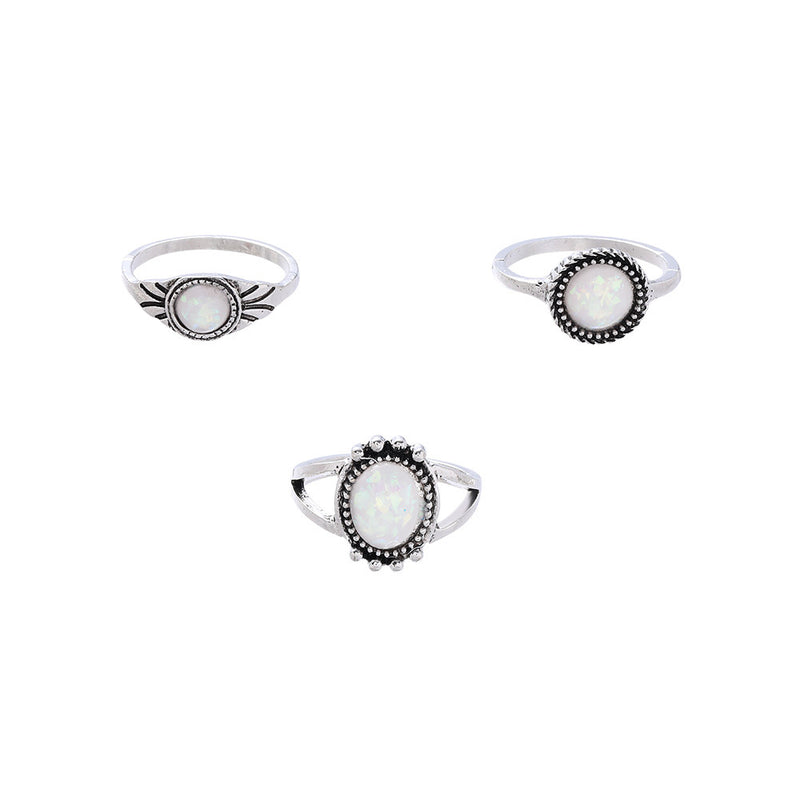 Anillo clásico con encanto atemporal