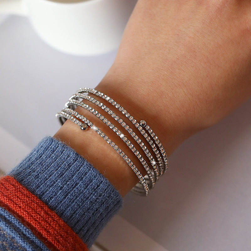 Pulsera clásico con encanto atemporal