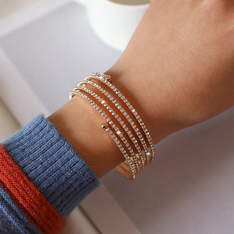 Pulsera clásico con encanto atemporal