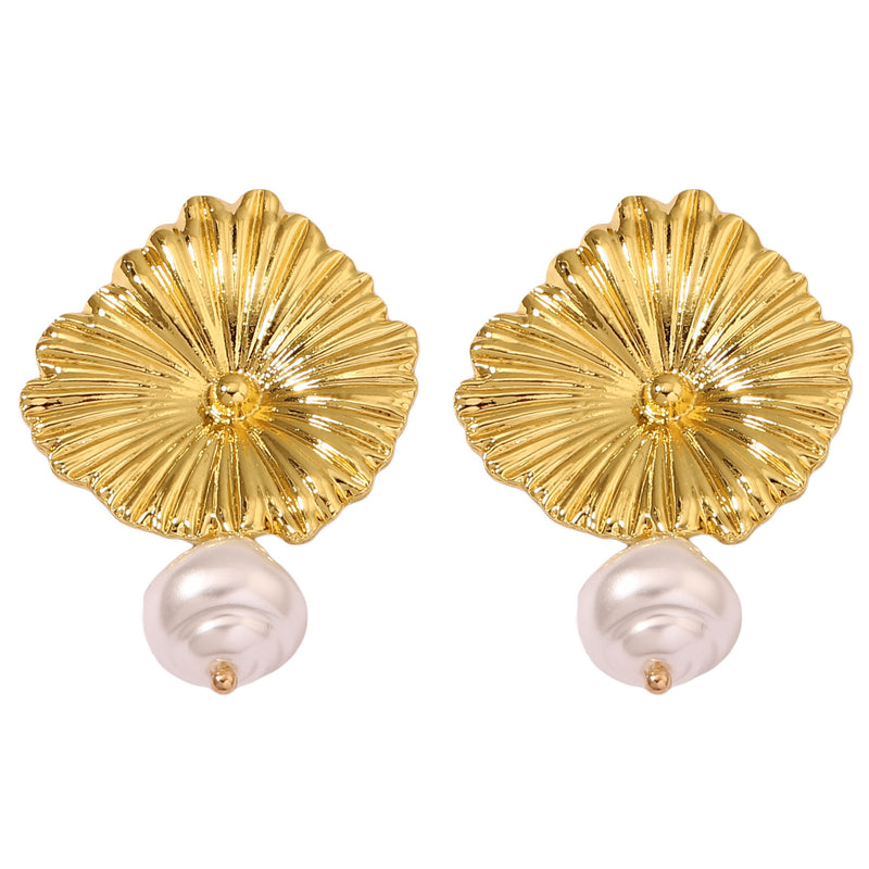 Oro Pendiente hermoso con estilo único