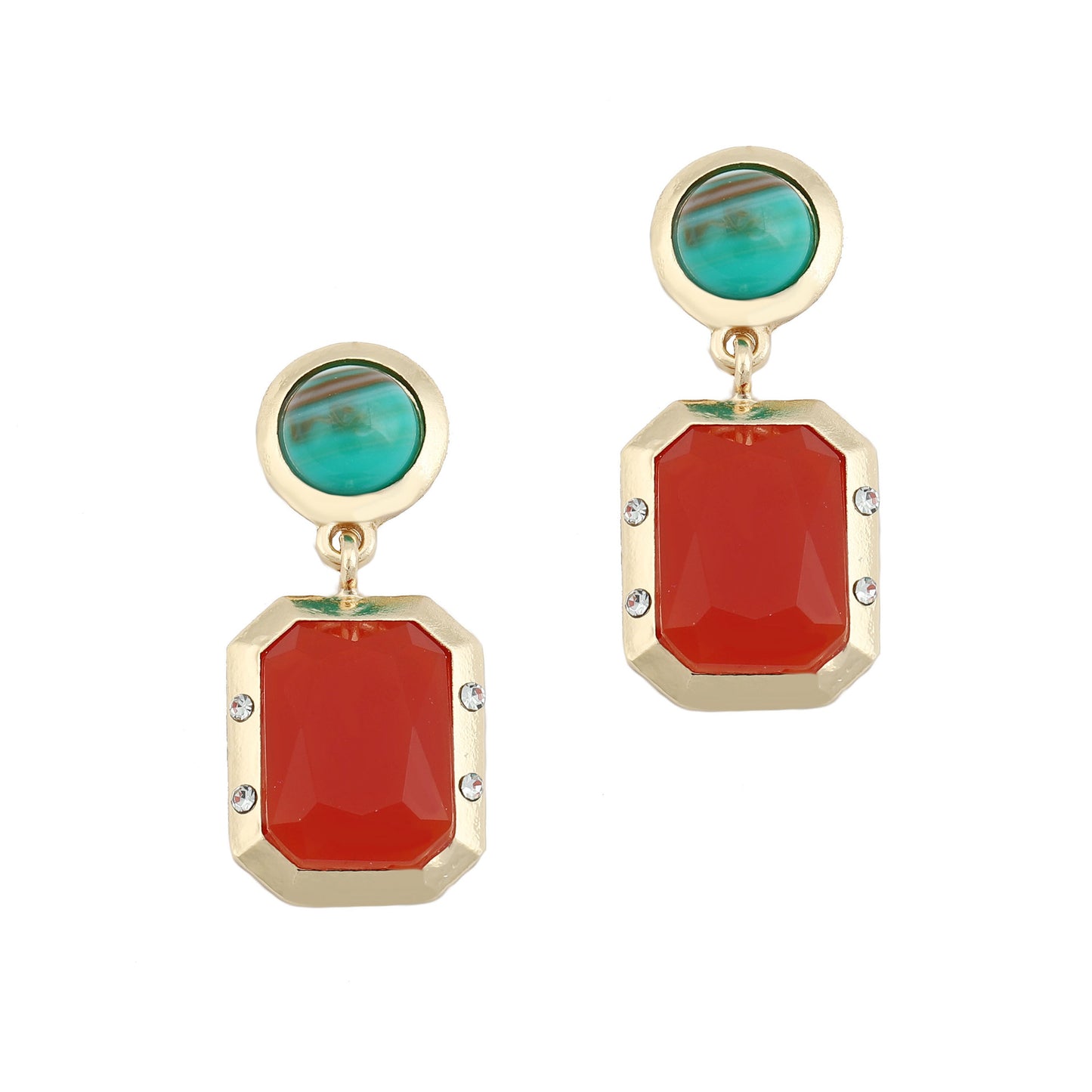 Pendiente clásico con encanto atemporal