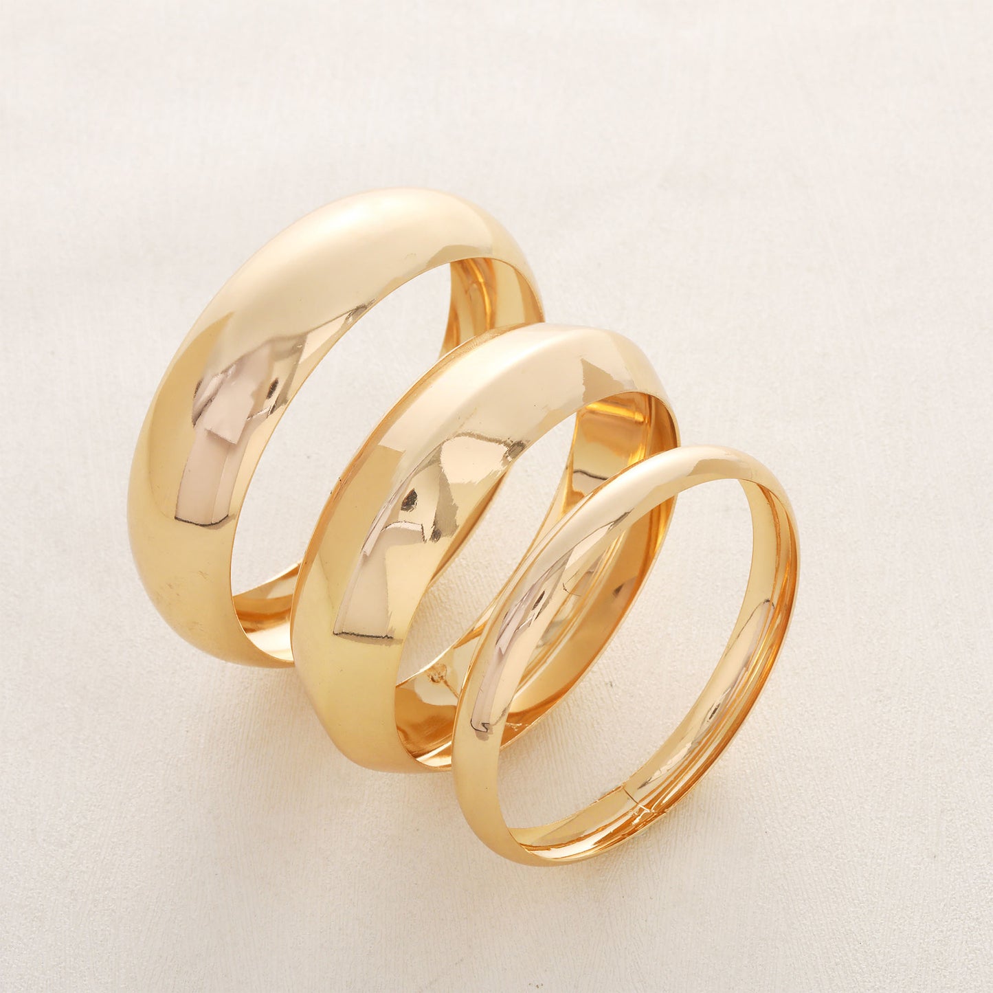 Oro Pulsera hermoso con estilo único