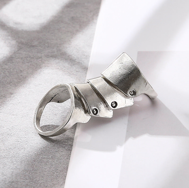 Anillo hermoso con estilo único