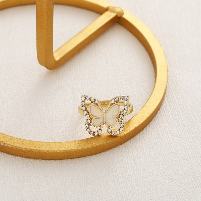 Oro Anillo hermoso con estilo único