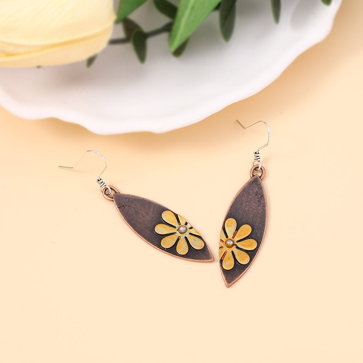 Pendiente artesanal delicado