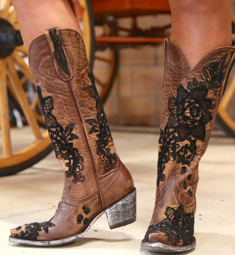 Botas Ortopédicos de Inspiración Vintage