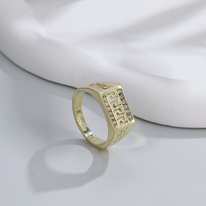 Oro Anillo artesanal delicado