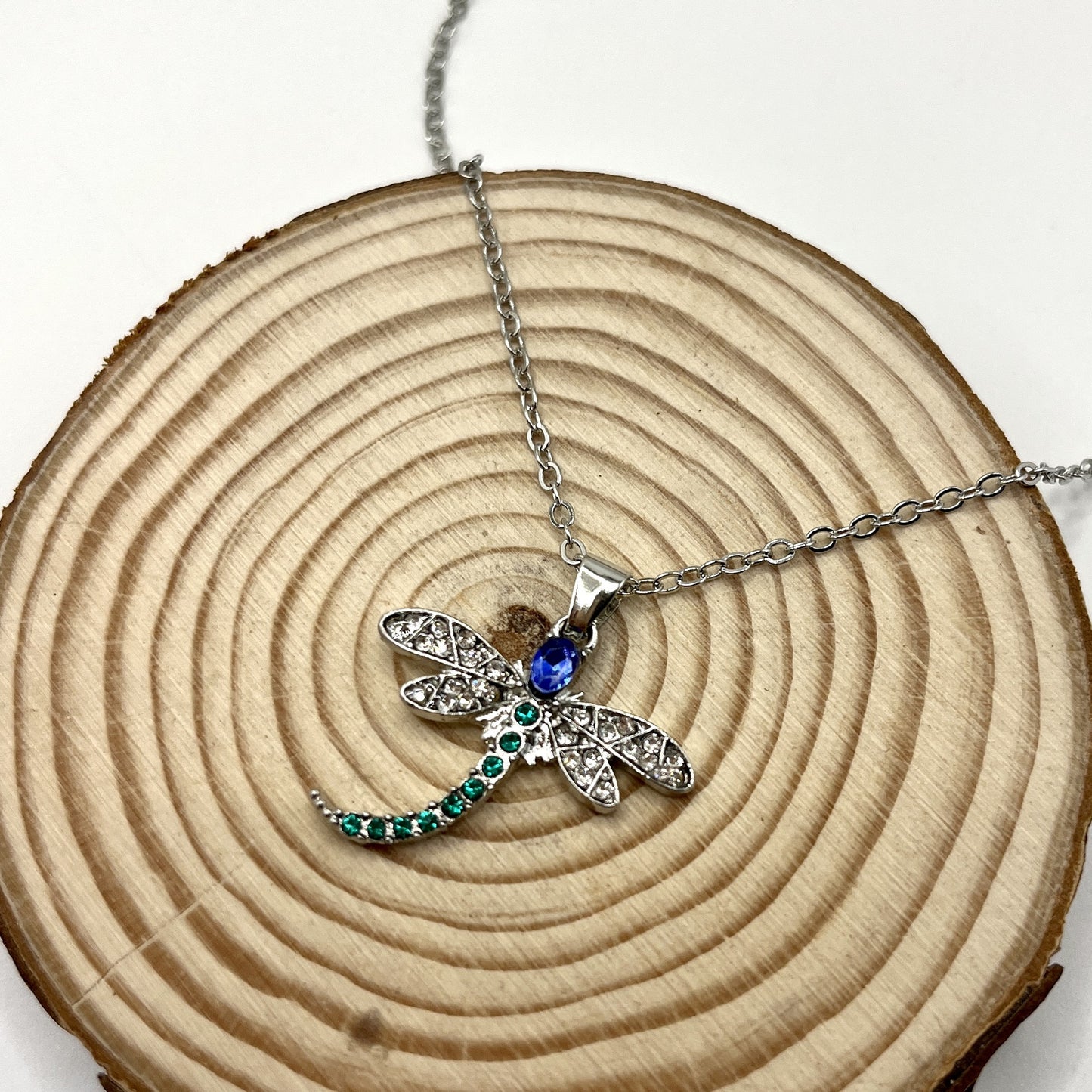 Collar artesanal delicado