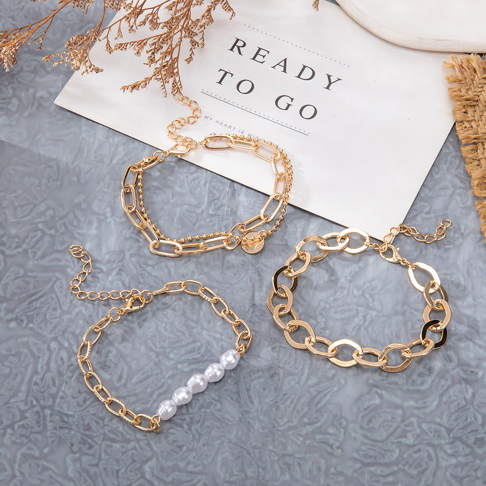 Oro Pulsera clásico con encanto atemporal