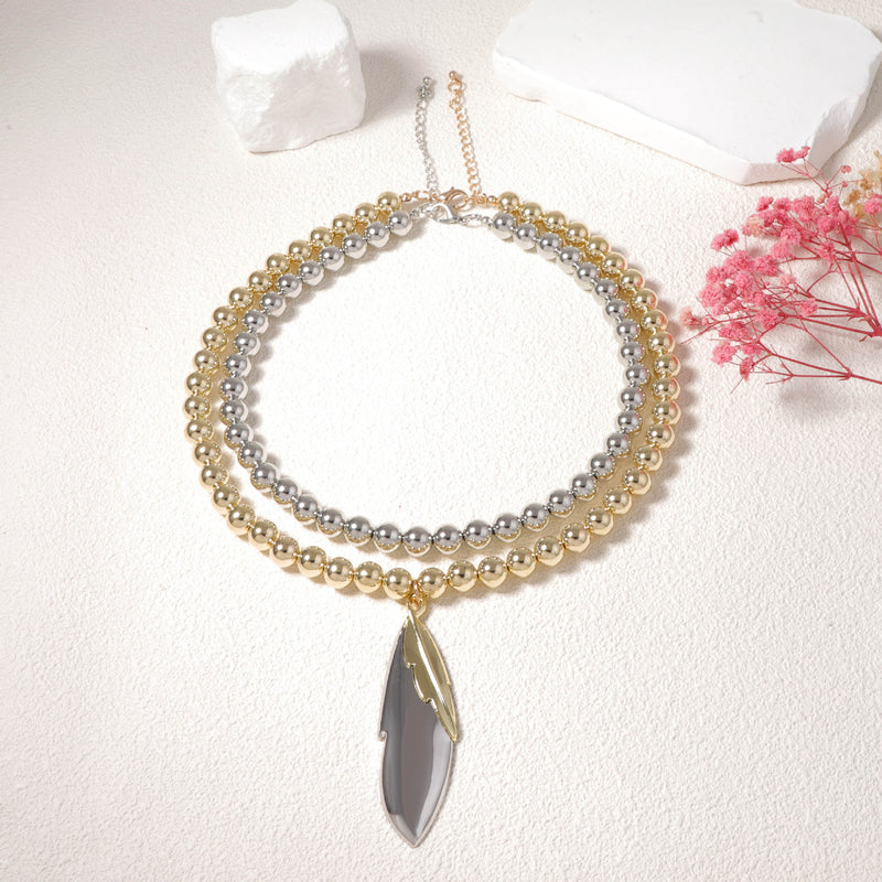 Collar hermoso con estilo único