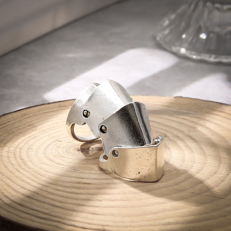 Anillo hermoso con estilo único