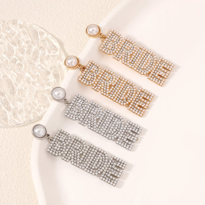 Pendiente clásico con encanto atemporal