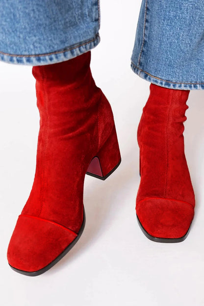 Botas ortopédicas elegantes para un look moderno