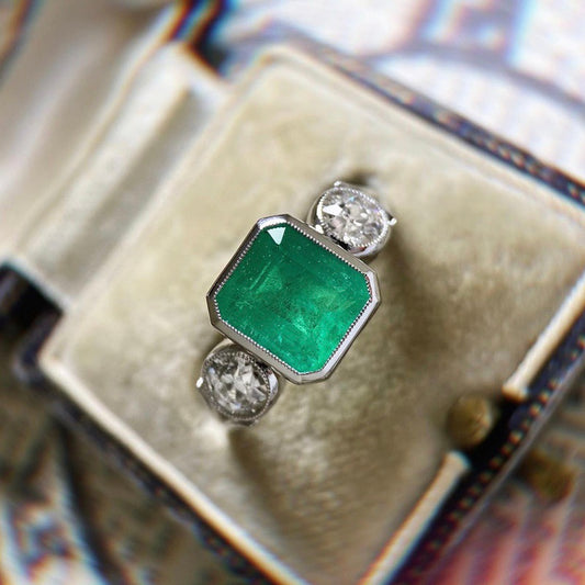 Anillo hermoso con estilo único