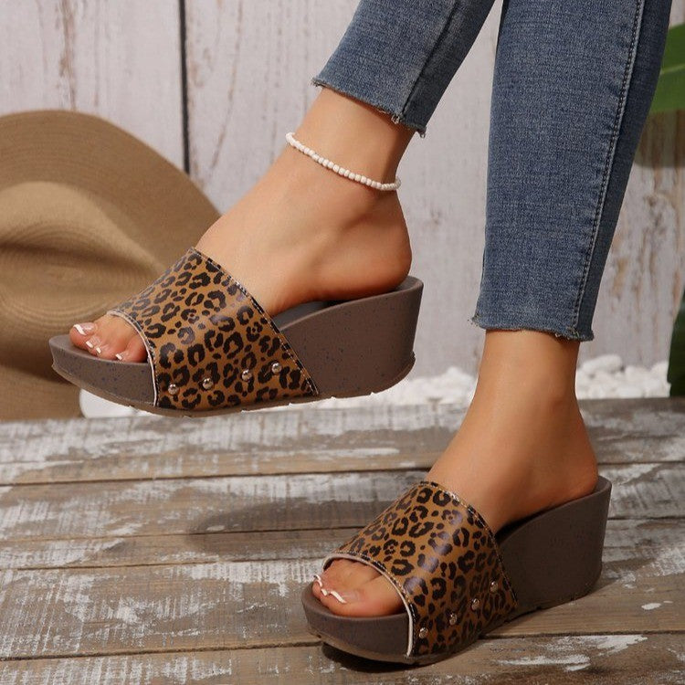 Sandalias Ortopédicos Clásicos con Estilo Atemporal