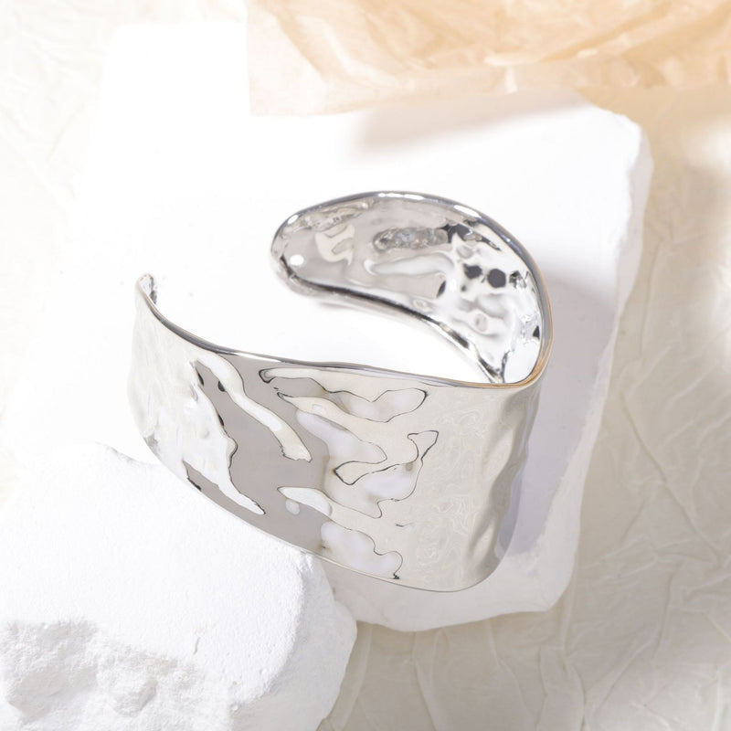 Pulsera clásico con encanto atemporal