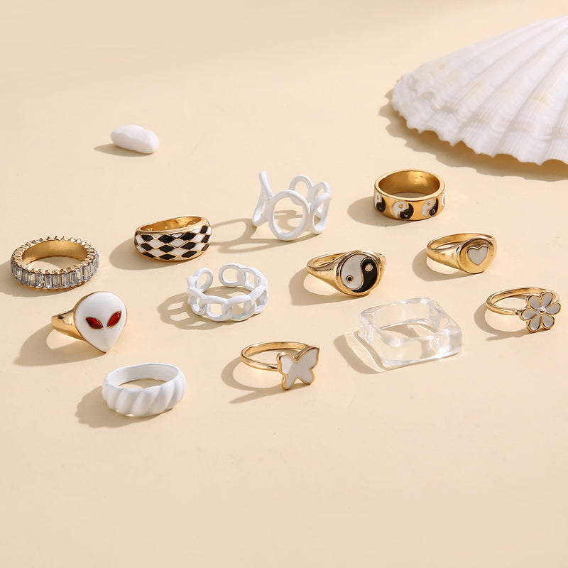 Anillo clásico con encanto atemporal