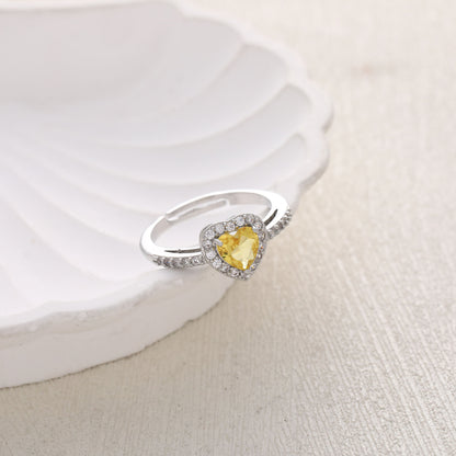 Anillo hermoso con estilo único