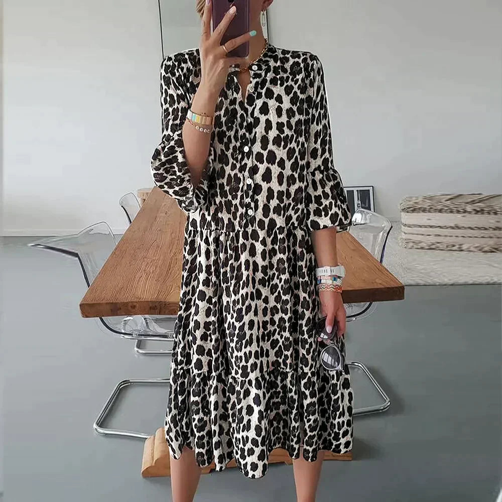 KL | Vestido midi con estampado de leopardo, tapeta de botones y mangas 3/4