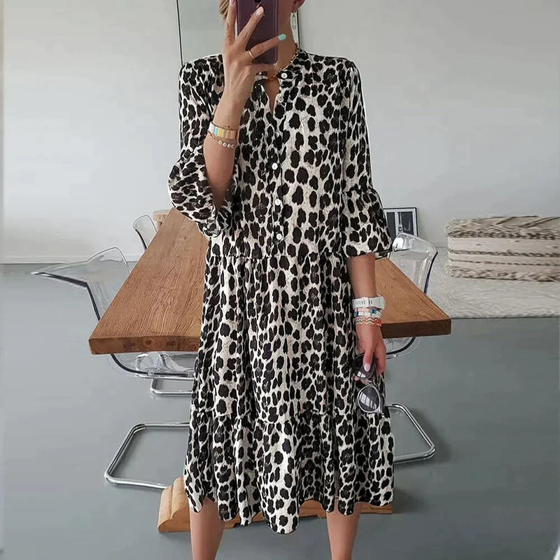 KL | Vestido midi con estampado de leopardo, tapeta de botones y mangas 3/4