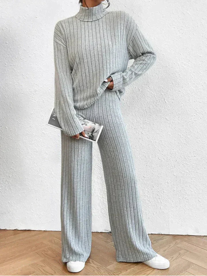CM | Pantalones de punto y jersey de cuello alto