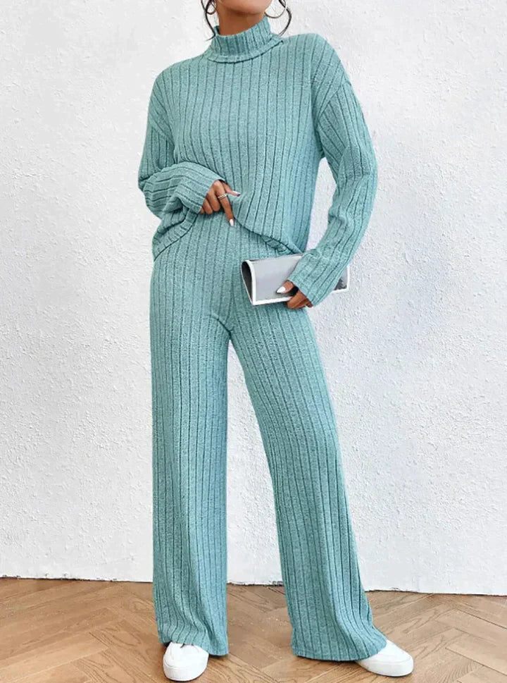 CM | Pantalones de punto y jersey de cuello alto