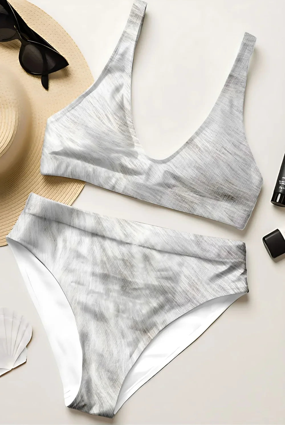 Pulido y juguetón Bikini