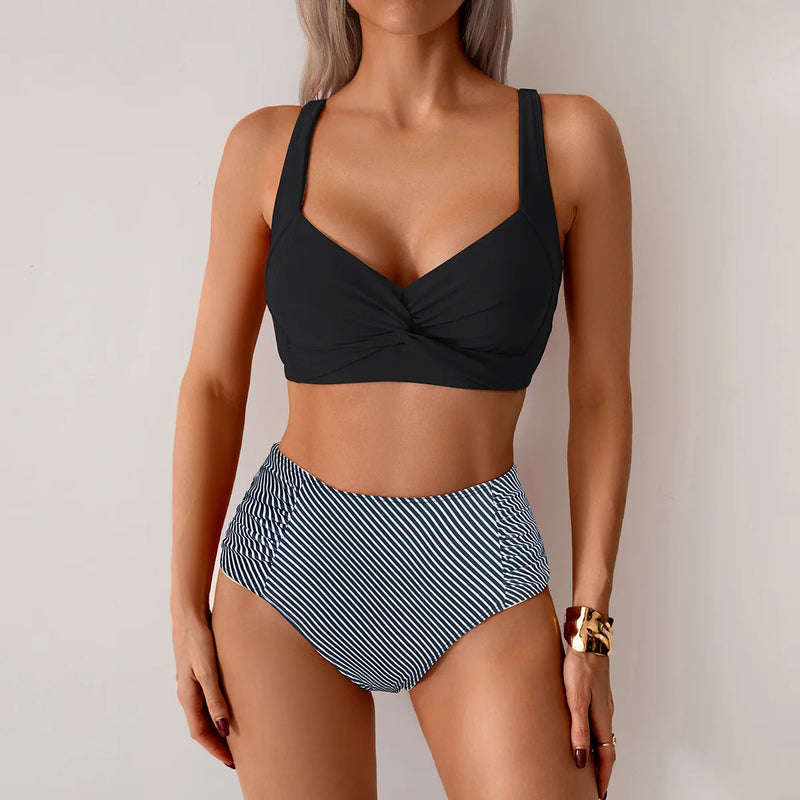 Fluido y fabuloso Bikini