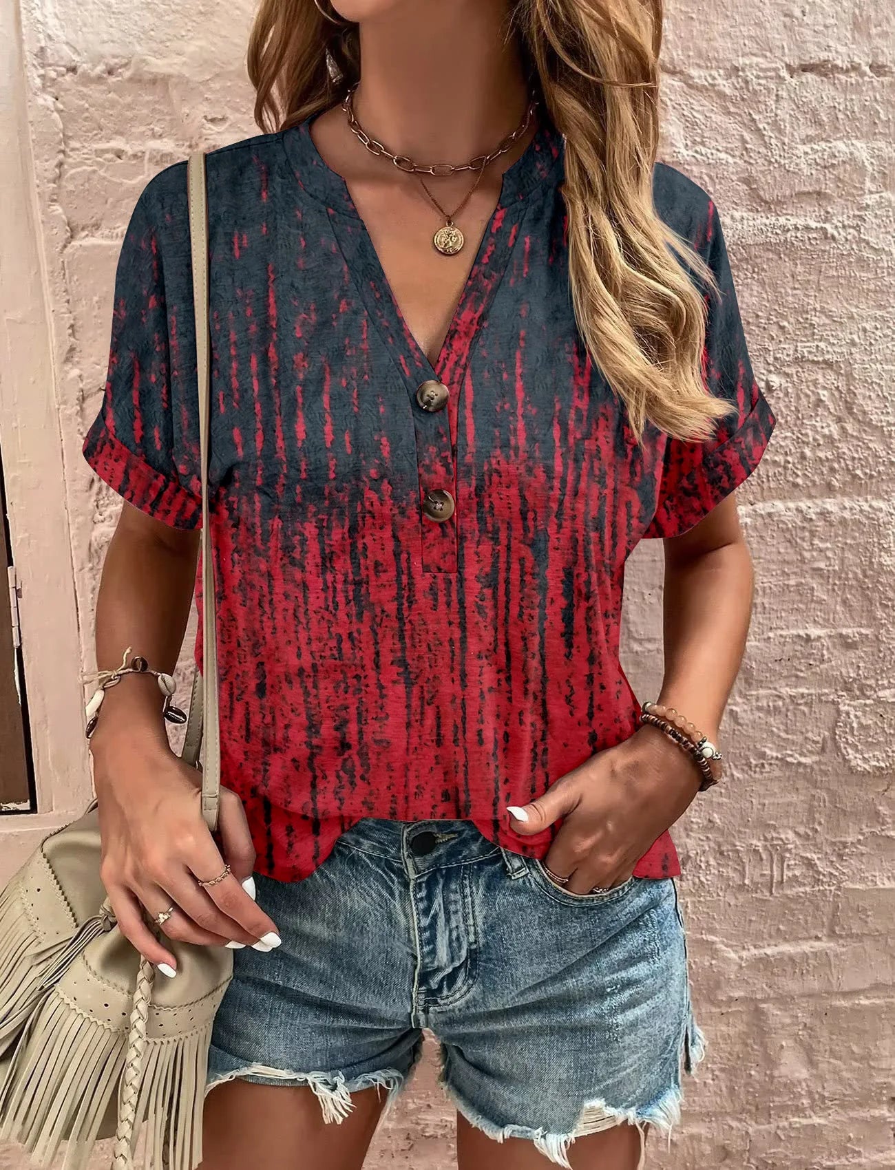 Fresco y femenino Camisa