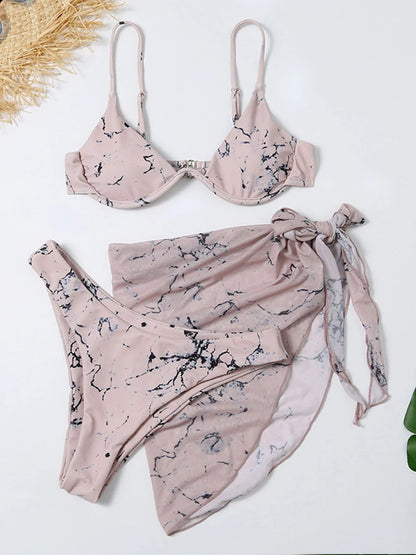 Beautifully Finished Bikini in a Timeless Design