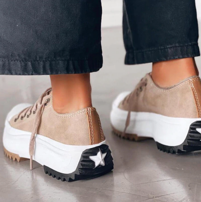 CM | Zapatilla con cordones y plataforma de piel