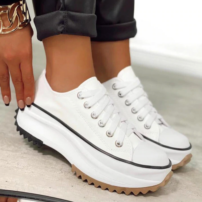 CM | Zapatilla con cordones y plataforma de piel