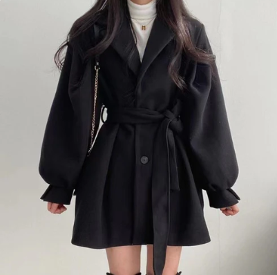 CM | Elegante chaqueta de señora con cinturón