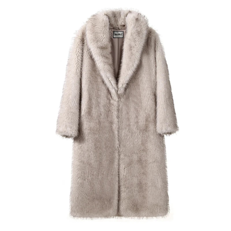 CM | elegante abrigo de piel de invierno