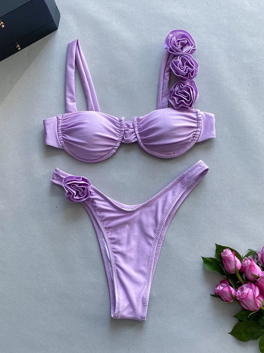 Beautifully Finished Bikini in a Timeless Design