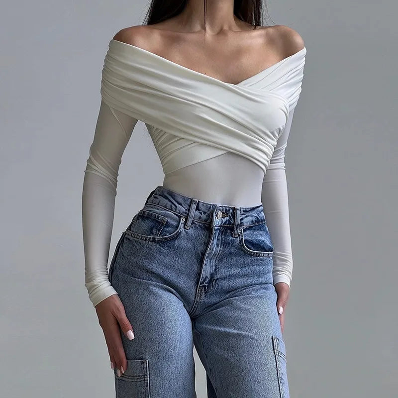 Fresco y femenino Traje