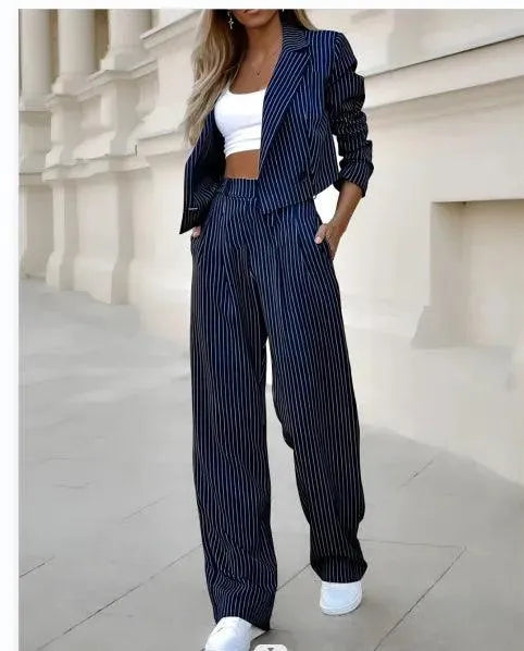 CM | Elegante blazer de señora con pantalón a juego