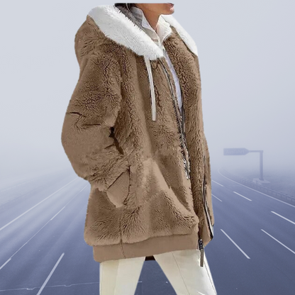 CM | elegante chaqueta polar con capucha