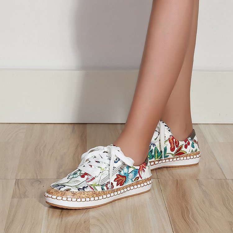 CM | Zapatillas sencillas con flores