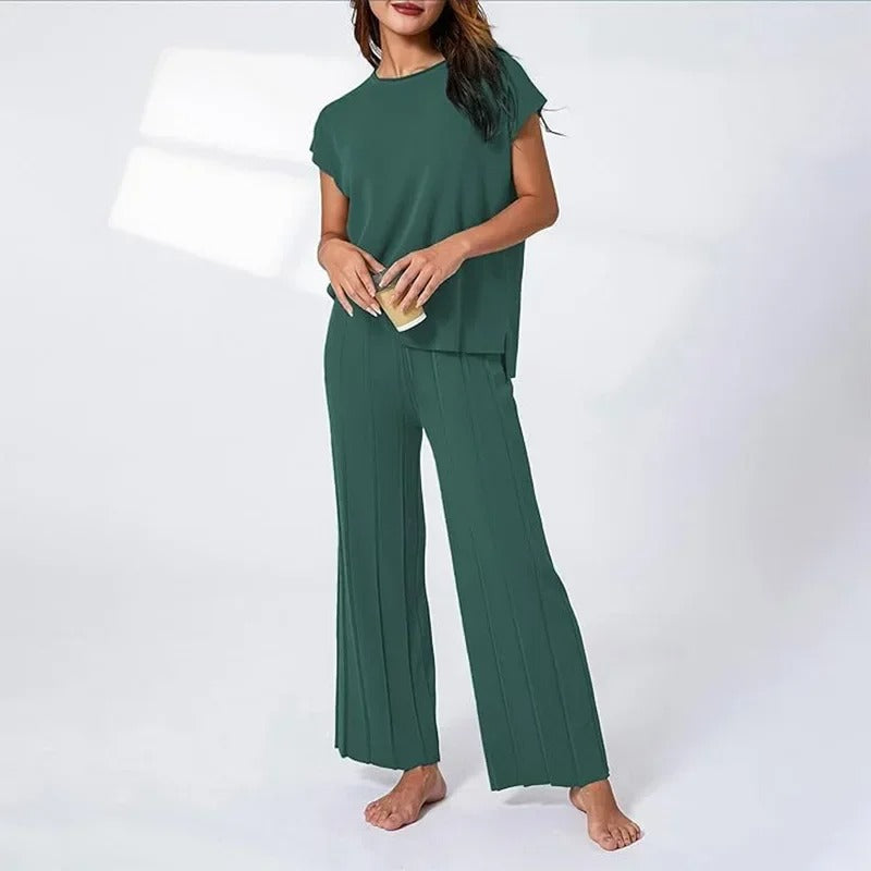 CM | MW - Elegante conjunto de dos piezas con pantalón ancho y camiseta