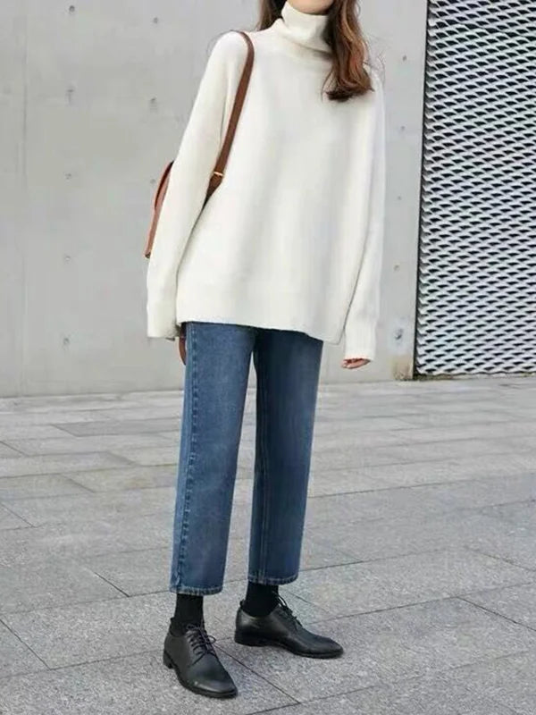 Jersey de cuello alto en mezcla de cachemira con silueta minimalista, color topo