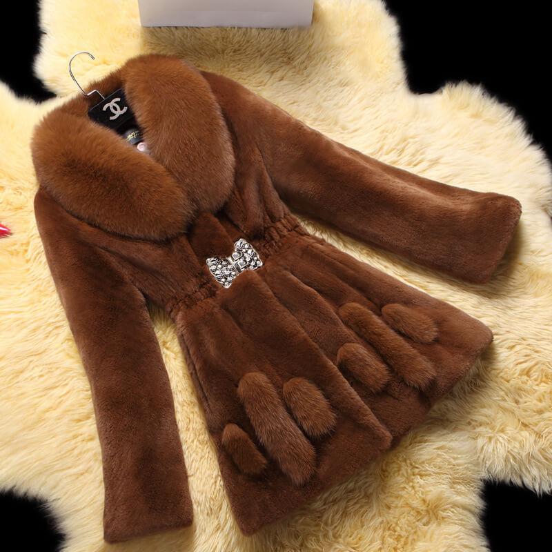 Effortless and Trendy Coat