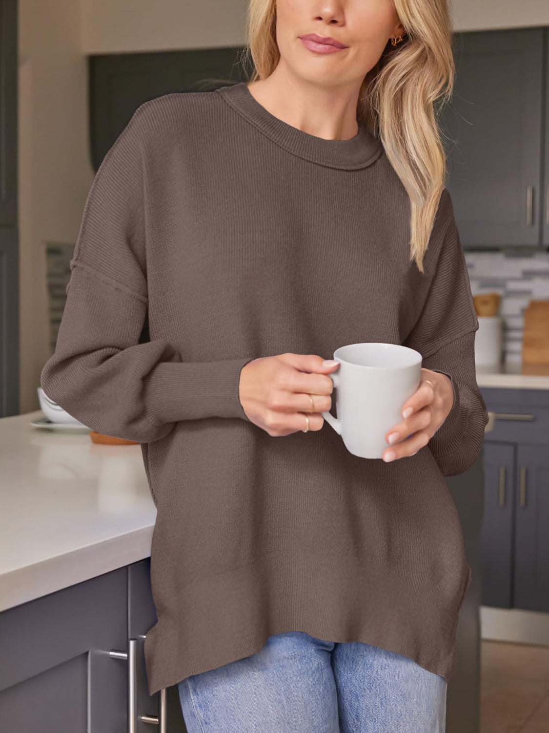 Evelyn® | Slit sweater with a crew neck and dropped shoulders