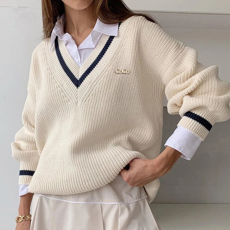 CM | MW - Elegante jersey con cuello en V