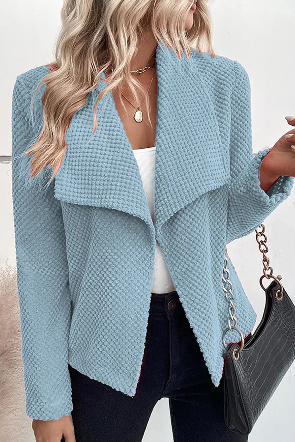 Abrigo bellamente confeccionado