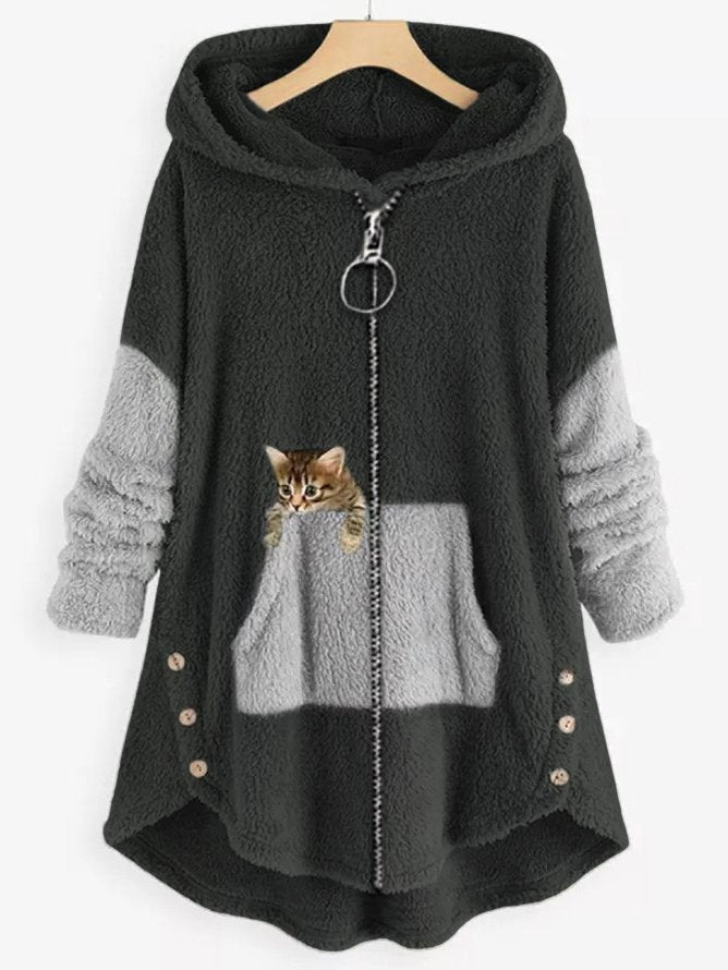 Abrigo polar con capucha, paneles colorblock y bolsillo bordado con gatito