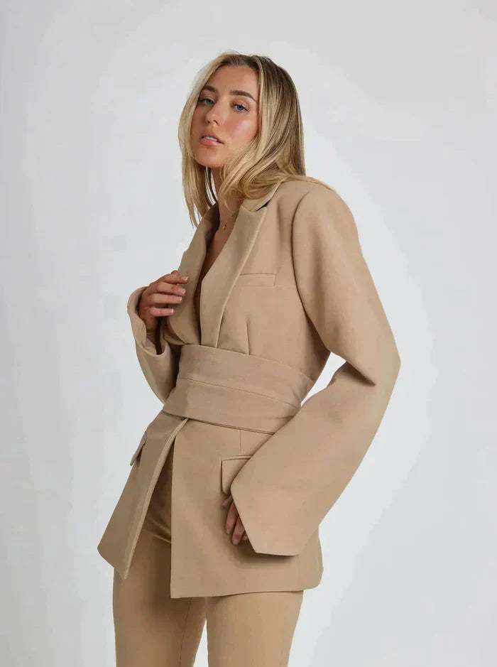 CM | Blazer con cinturón para mujer